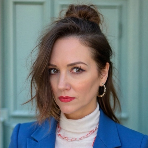 Meet your Posher, Katy - Picture 1 of 1